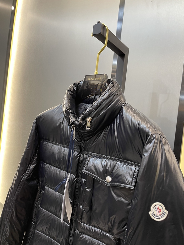 ハイクオリティダウンジャケット角部分ディテール